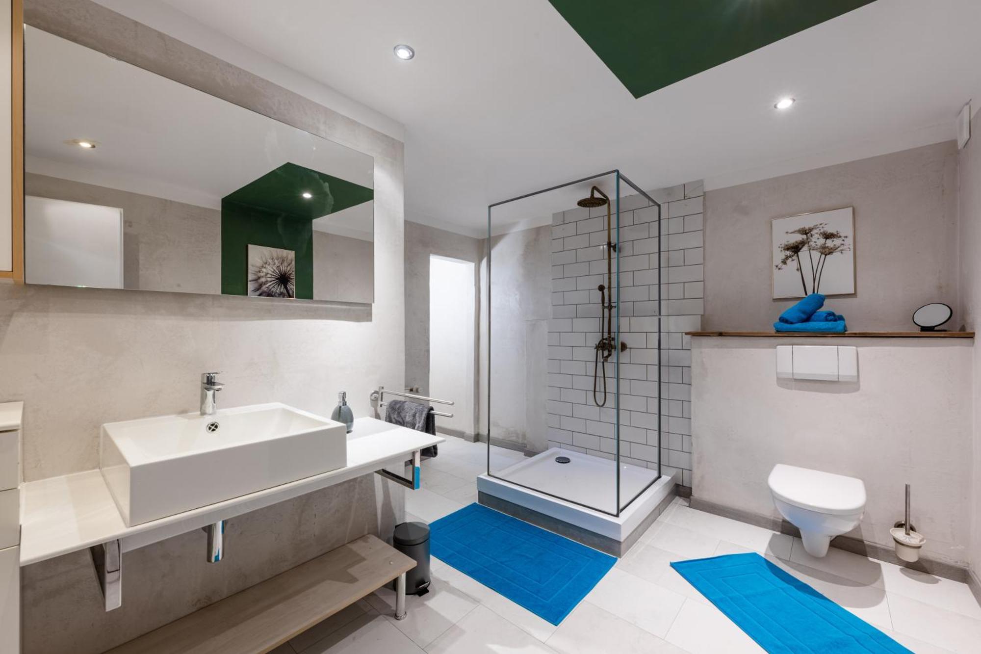 Exklusive Und Grosszuegige Wohnung 140 Qm In Magdeburg Top-Lage Mit Kicker Fuer Bis Zu 8 Personen Exterior photo